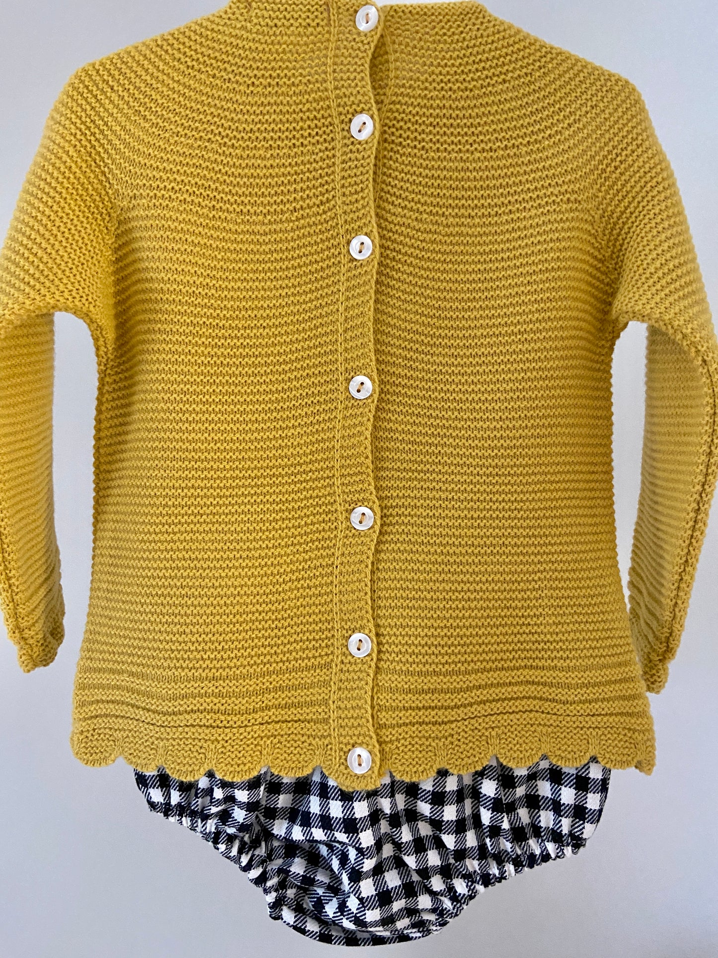 Conjunto Mostaza y cuadritos